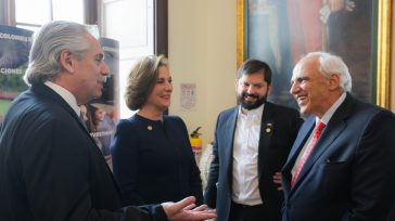 Durante posesión de Gustavo Petro como presidente de Colombia, el 7 de agosto de 2022 en Bogotá, Ernesto Samper y otras figuras prominentes de la izquierda latinoamericana,lograron reunirse. El expresidente [&hellip;]