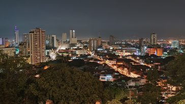 Panorámica nocturna de Cali &nbsp; &nbsp; &nbsp; Cali: entre la percepción de peligro y los esfuerzos por la seguridad &nbsp; La capital vallecaucana ha figurado constantemente en los últimos años [&hellip;]