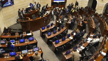 «No se hundió la consulta popular.La hundieron con fraude», sentenció Petro &nbsp; Política El presidente Gustavo Petro lanzó una contundente acusación de «fraude» tras la votación en el Senado que [&hellip;]