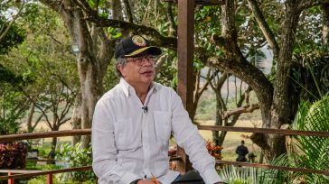 Gustavo Petro, presidente de Colombia.        El presidente Gustavo Petro ha desmentido categóricamente las versiones publicadas en la prensa ecuatoriana que sugerían un presunto encuentro suyo con el […]