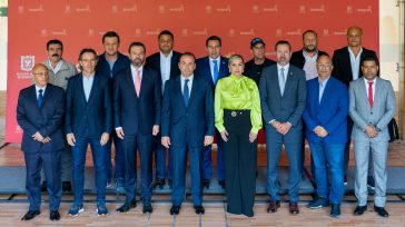 La reciente cumbre de alcaldes de capitales en Bogotá reveló una notable ausencia, con solo 15 de 32 mandatarios presentes. Esta baja asistencia, inferior al 50%, generó cuestionamientos sobre la […]