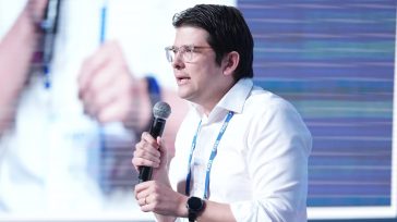 Miguel Uribe Turbay, precandidato presidencial.Si bien la polarización política indudablemente crea un ambiente propicio para la intolerancia y la violencia, es crucial que la investigación se enfoque en desentrañar la [&hellip;]