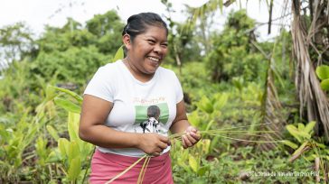 Marisa Chiripua Moña, lideresa indígena del Resguardo Calle Santa Rosa. &nbsp; &nbsp; &nbsp; Claudia Marcela Ayala Pacífico Colombia  En el corazón del Pacífico colombiano, donde la tradición se entrelaza con [&hellip;]