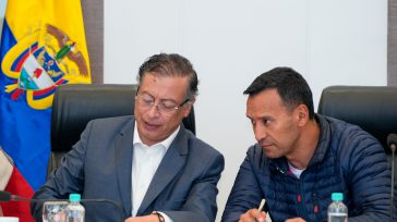 El presidente Gustavo Petro acusó a su ministro de Defensa, Pedro Sánchez, de traición por permitir la entrada de armamento israelí a Colombia, contradiciendo la postura oficial del país. La [&hellip;]