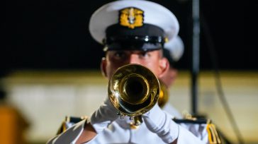 Hoy, el sonido de la trompeta de la justicia resonará para revelar el esperado fallo del juicio del año, marcando un momento decisivo. Uribe: ¿inocente o culpable? &nbsp;