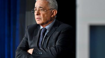 Álvaro Uribe Vélez, hoy hará la defensa materia en el juicio que se le adelanta. &nbsp; &nbsp; &nbsp; Bogotá, Colombia  El expresidente Álvaro Uribe Vélez se prepara para un momento [&hellip;]