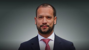 Diego Cadena, el controvertido ‘abogánster’ a la espera de un fallo en su juicio por soborno y fraude procesal. Manuel Castañeda, alias el ‘narcochofer’. La percepción de un «silencio mediático» [&hellip;]