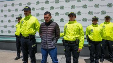 Elder José Arteaga Hernández, alias ‘el Costeño’, listo para delatar a los autores intelectuales del atentado. Para el ministro de Defensa, están a punto de conocer los autores intelectuales del [&hellip;]