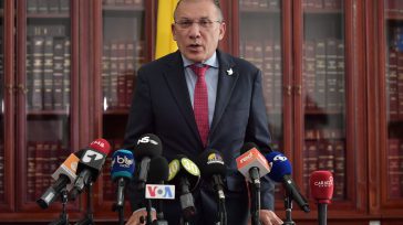 Roy Barreras, precandidato presidencial del Partido Fuerza por la Paz  &nbsp; &nbsp; &nbsp; Javier Sánchez Política- Primicia Diario Roy Barreras, ha anunciado que no participará en la consulta interna del [&hellip;]