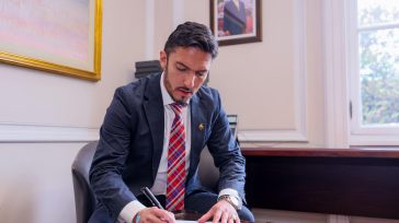 Juan Carlos Florián Silva, ministro de la Igualdad  &nbsp; . Rafael Camargo Vásquez  Bogotá, Colombia Juan Carlos Florián Silva se posesionó este 11 de agosto de 2025 como el nuevo [&hellip;]