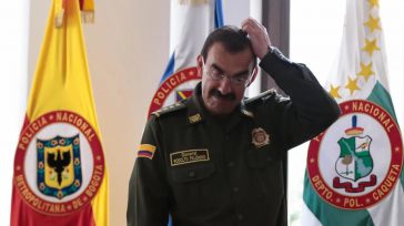 La Corte Suprema de Justicia declaró culpable al general en retiro Rodolfo Palomino por el delito de tráfico de influencias de servidor público.     Rafael Camargo Vásquez  Judicial  En […]