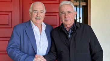El expresidente Andrés Pastrana visitó a Álvaro Uribe en su finca, donde le expresó su solidaridad por su situación judicial. Durante el encuentro, ambos líderes políticos aprovecharon para discutir la […]