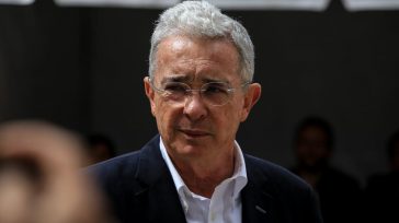 Uribe en libertad mientras falla el Tribunal Superior de Bogotá  &nbsp; &nbsp; &nbsp; El Centro Democrático de fiesta, celebrando la libertad de Uribe mediante tutela &nbsp; Rafael Camargo Vasquez  Judicial [&hellip;]