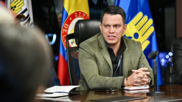 La colaboración de Sneyder Pinilla se fortalece al presentar pruebas incriminatorias contra una veintena de congresistas, exministros y funcionarios públicos, ampliando el alcance del escándalo de la UNGRD. &nbsp; Rafael [&hellip;]