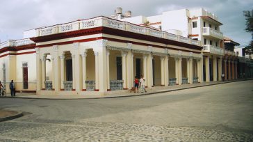 Desde Bayamo iniciamos la excursión        Texto y fotos Lázaro David Najarro Pujol Cuba Primicia Diario Desde la ciudad de Bayamo comenzamos la excursión hacia el Parque Nacional […]