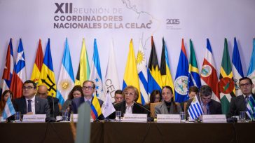 «Ningún gobierno latinoamericano que se respete debe solicitar ni celebrar una invasión extranjera; los problemas de los latinoamericanos y caribeños los resolvemos los latinoamericanos y caribeños»: Rosa Yolanda Villavicencio Mapy, […]
