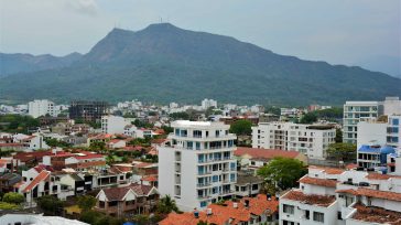 Yopal se erige como la capital del Casanare, un vibrante «corazón del llano» que combina el desarrollo urbano con el entorno natural de la Orinoquía. Su paisaje fusiona la llanura […]