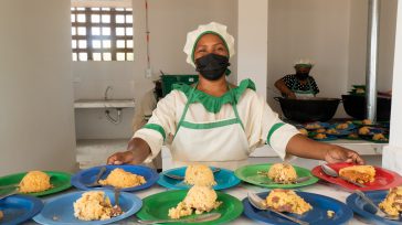 Programa de Alimentación Escolar (PAE) en 53 de las 97 entidades territoriales.    Wilson Ruiz Orejuela  Hay cosas que duelen más cuando se callan; el sonido del estómago vacío de […]