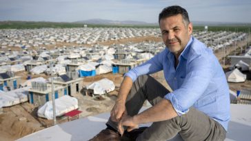 Khaled Hosseini     María Angélica Aparicio P. Khaled Hosseini ha crecido como escritor. Van seis libros publicados con rotundo éxito. Obras que hacen vibrar, llorar, reflexionar y hasta causar […]