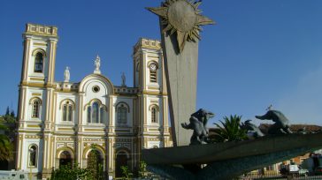 El Monumento al Sol es un conjunto escultórico imponente que se alza en la Plaza de la Villa, simbolizando el origen muisca de Sogamoso como la «Ciudad del Sol». Presenta […]