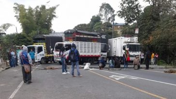 Las carreteras taponadas son la expresión de la gente para reclamar las obras que requieren.     Wilson Ruiz Orejuela  Colombia ya no solo se debate entre la violencia rural […]
