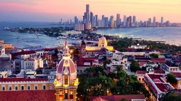 Cartagena de Indias es una joya colonial fortificada, donde el Caribe vibra entre historia, murallas y leyenda.    