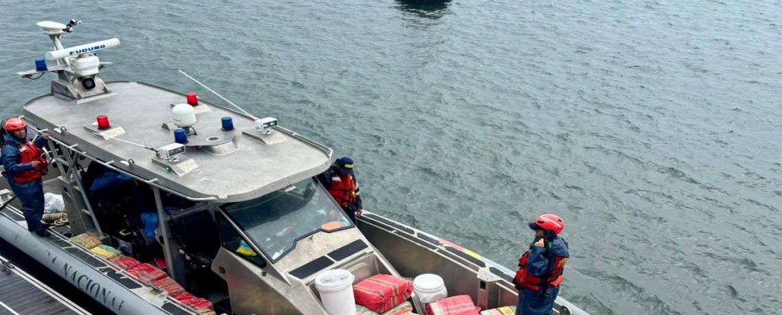 La Armada detectó una lancha rápida, conocida en el argot criminal como «Go Fast», que navegaba en un patrón sospechoso. Primicia Diario Una operación de precisión ejecutada por la Armada de Colombia, cumplimiento […]