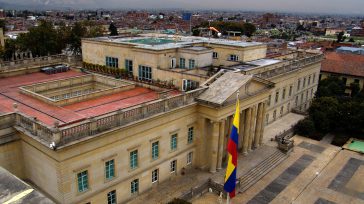 Casa de Nariño,sede de la Presidencia de la República de Colombia   &nbsp; &nbsp; Wilson Ruiz Orejuela En política hay una regla no escrita pero infalible: cuando un Gobierno no logra convencer, [&hellip;]