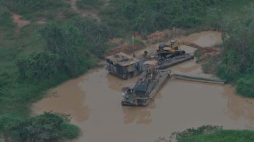 Explotación ilícita de yacimientos mineros bajo el control de Iván Jacob Idrobo Arredondo, conocido como alias «Marlon». &nbsp; &nbsp; Rafael Camargo Judicial  En una operación conjunta de alta precisión, la [&hellip;]