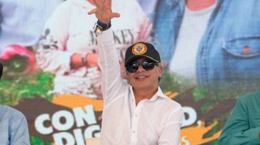 Petro ha formalizado su contraofensiva jurídica ante el Consejo de Estado tras la suspensión del decreto que establecía un incremento del 23% en el salario mínimo. &nbsp; &nbsp; Hoy marchará [&hellip;]