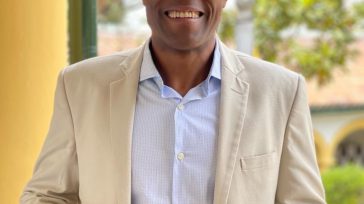 Libardo Asprilla &nbsp; Política Primicia Diario Libardo Asprilla presenta una plataforma legislativa cimentada en su propia historia de superación, transformando su vivencia personal de llegar a Bogotá con «mil pesos [&hellip;]