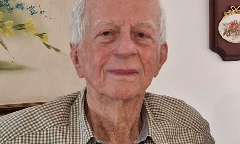 Don Ramiro Escobar Cruz Gustavo Alvarez Gardeazábal El Porce Como en la provincia colombiana ,hasta bien entrado el siglo XX ,resultaba muy difícil educar universitariamente a la muchachada, el titulo [&hellip;]