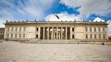 «Atractivo negocio» para los 296 elegidos. Para muchos participantes, el deseo de poder supera su preparación académica o técnica para ejercer las labores legislativas. &nbsp; &nbsp; &nbsp; &nbsp; Jorge Giraldo [&hellip;]