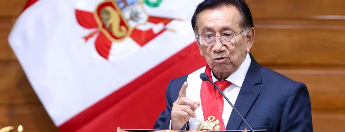José María Balcázar es el nuevo presidente de Perú &nbsp; &nbsp; Gustavo Alvarez Gardeazábal El Porce En el Perú cambian de presidentes con la facilidad y frecuencia conque cambiamos de [&hellip;]