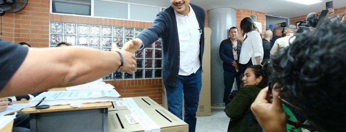 Tras la definitiva jornada electoral de este 8 de marzo de 2026, el senador Iván Cepeda Castro ratificó su liderazgo indiscutible dentro de la coalición del Pacto Histórico. &nbsp; &nbsp; [&hellip;]