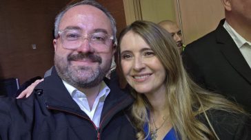 La sentencia contra Ciro Ramírez cae como un mazo imprevisto sobre la aspiración de Paloma Valencia, despojándola de un motor electoral estratégico. Esta fractura en su base de apoyo en [&hellip;]