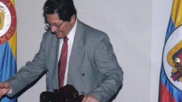 La solidaridad emerge como la luz que aligera el tránsito vital. Cuando esta aflora, incita al sujeto a recorrer el camino en amparo de sus congéneres para alcanzar avances colectivos [&hellip;]