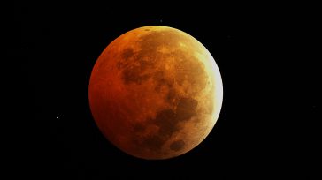 Hoy martes 3 de marzo la «Luna de Sangre» alcanza su fase de totalidad, ofreciendo un espectáculo astronómico de tonalidades rojizas en alta resolución. El fenómeno coincide con una jornada [&hellip;]