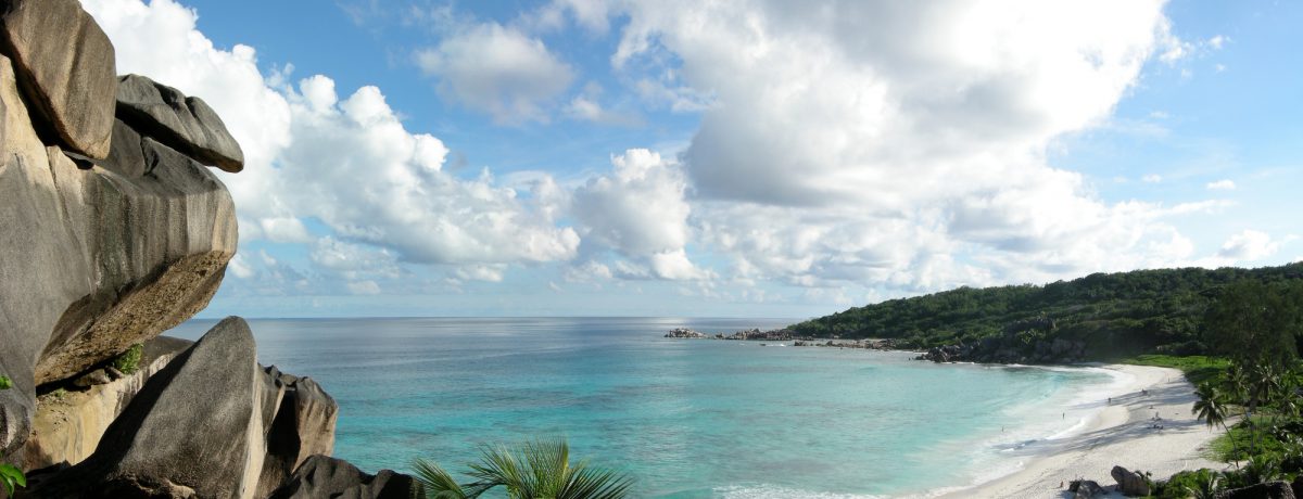 Seychelles es un paradisíaco archipiélago de 115 islas en el Índico que destaca por sus arrecifes, reservas naturales y tortugas gigantes de Aldabra. Su capital, Victoria, se ubica en la [&hellip;]