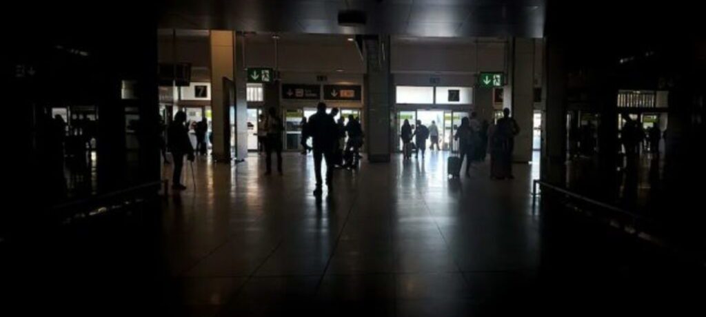 La suspensión de exportaciones en la mayor planta de GNL de Qatar, debido a la crisis militar en el Golfo, amenaza con un apagón energético en Europa. Esta interrupción, que [&hellip;]