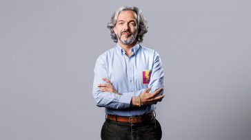 Analistas señalan que Juan Daniel Oviedo podría ser la gran sorpresa en las consultas de este domingo, impulsado por una ola de respaldo ciudadano tras los ataques de Abelardo de [&hellip;]