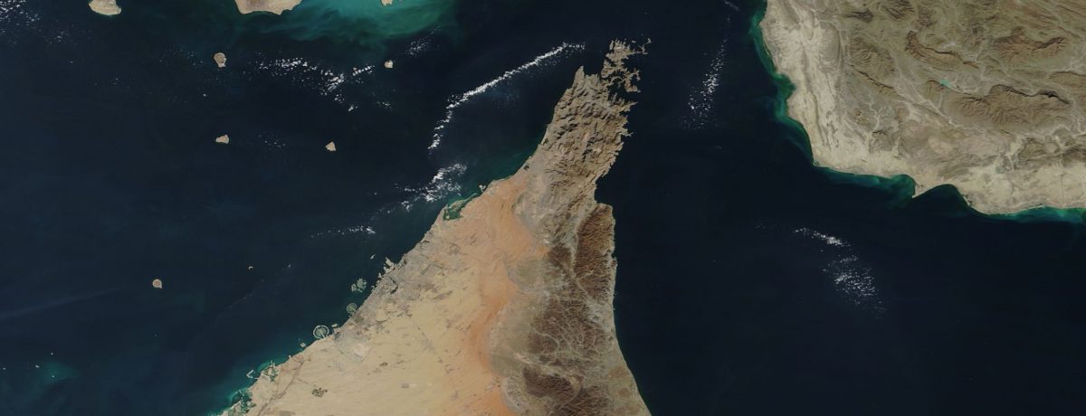 El estrecho de Ormuz permanece  cerrado bajo el control de Irán, quien advirtió  que el tráfico marítimo en la zona «no volverá a ser como antes de la guerra». &nbsp;