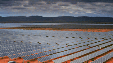 Planta solar de 321 MW &nbsp; &nbsp; Luis Eduardo Romero Bogotá D.C.  En un balance estratégico sobre la hoja de ruta de la transición energética, el presidente Gustavo Petro anunció que [&hellip;]