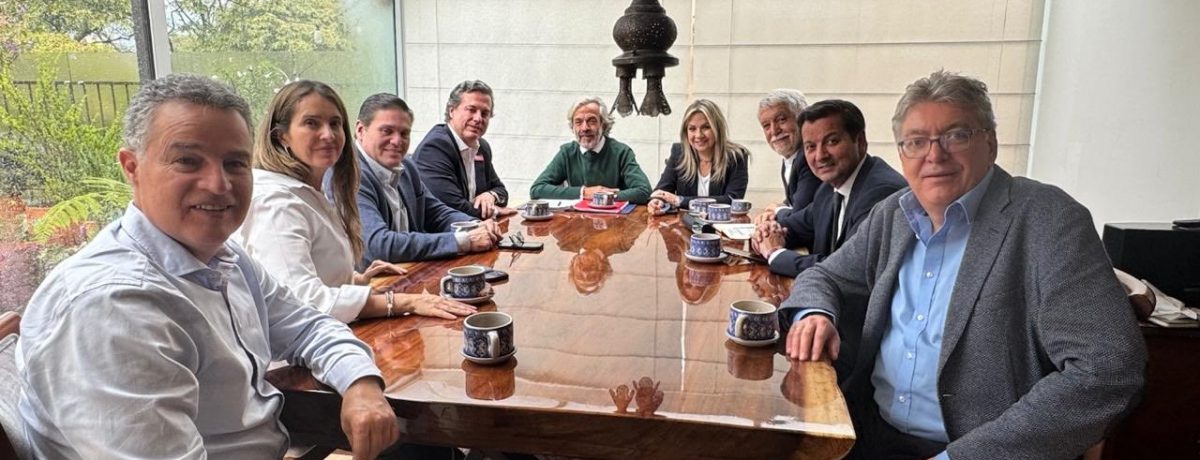 Tras su victoria en las urnas, Paloma Valencia convocó  a una reunión estratégica con los principales protagonistas de la Gran Consulta para unificar la agenda de oposición. El encuentro busca [&hellip;]