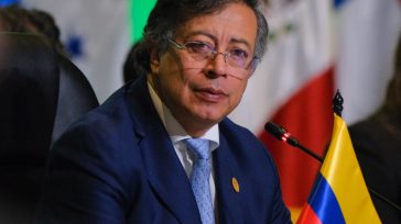 El presidente Petro ha anunciado el retiro de Colombia del arbitraje internacional, marcando un hito histórico que redefine la política exterior y económica del país. Esta decisión surge bajo una [&hellip;]