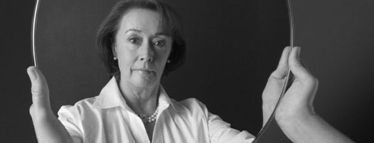 Aura Lucía Mera (Q.E.P.D.) &nbsp; Gustavo Alvarez Gardeazábal El Porce  Aura Lucía Mera, quien acaba de morir intempestivamente, fue el compendio de muchas cosas a la vez. Tal vez por [&hellip;]