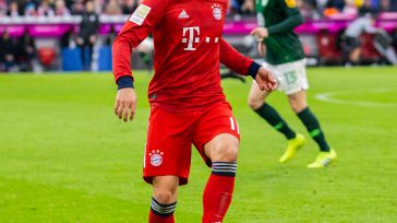 James Rodríguez jugando con el Bayer Múnich &nbsp; &nbsp; Primicia Diario Madrid España La narrativa del fútbol, ese arte de lo imprevisto, encuentra ahora un nuevo escenario fuera de las [&hellip;]