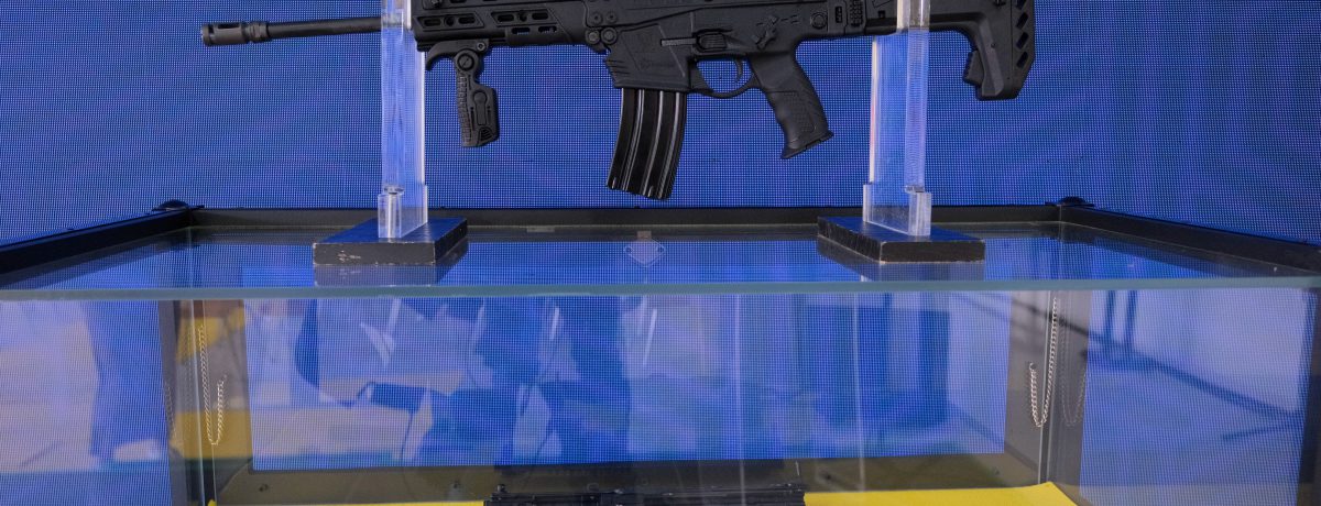 Tras una etapa de diseño y manufactura iniciada formalmente en 2024, el arma superó rigurosas pruebas de campo en 2025 bajo la supervisión de las Fuerzas Militares y la Policía. [&hellip;]