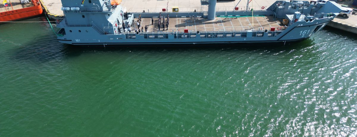 Durante el acto protocolario celebrado en las instalaciones navales de Cartagena, el presidente Petro, entregó un moderno buque que representa un cambio de enfoque en la gestión del riesgo, pasando [&hellip;]