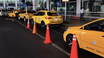 Buena parte de los taxistas en el aeropuerto El Dorado «atracan» a sus clientes con tarifas abusivas, cobrando hasta 400 mil pesos al norte de la ciudad; los usuarios están [&hellip;]